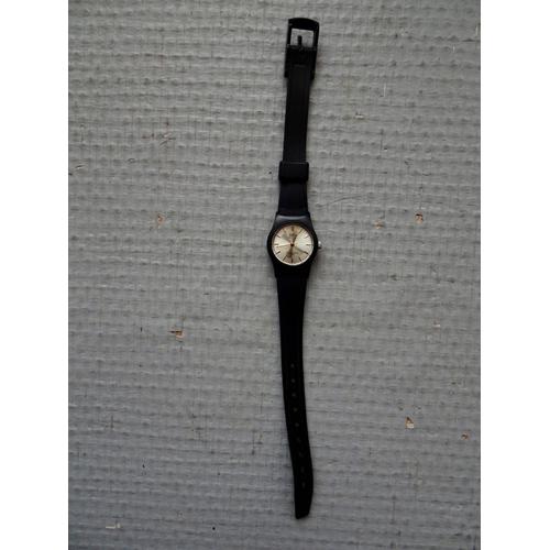 Montre q&q best sale quartz femme prix